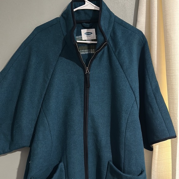 OLD NAVY HALF SLEEVE COAT - Picture 2 of 4